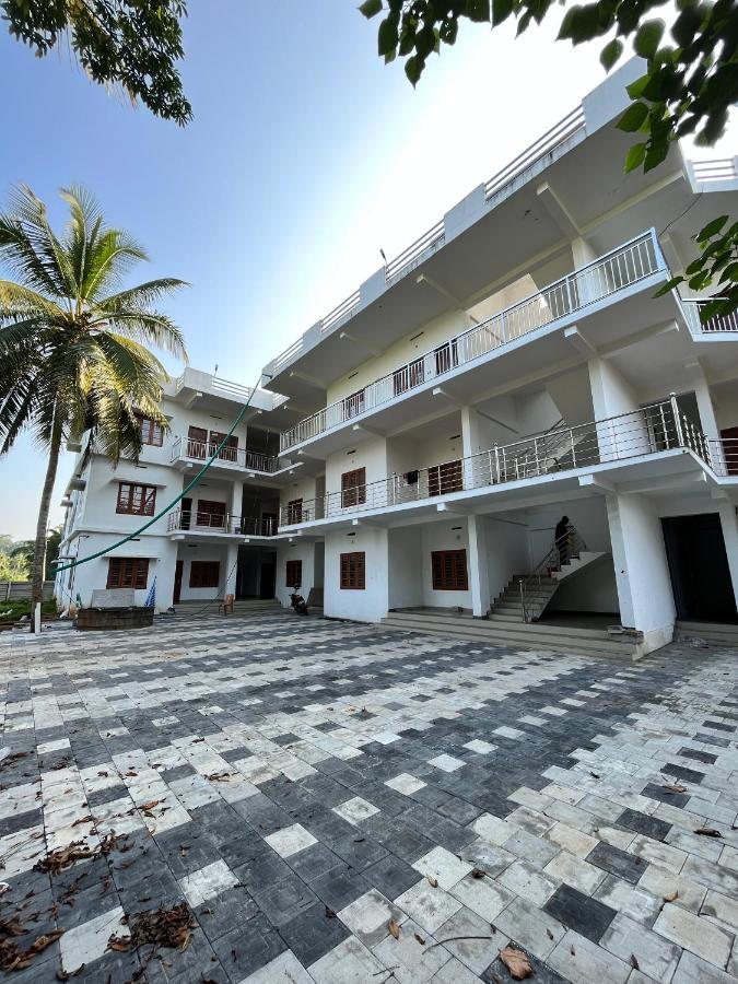 Wayanad Biriyomz Residency, Kalpatta, Low Cost Rooms And Deluxe Apartment Kültér fotó
