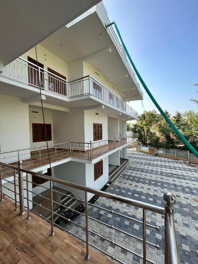 Wayanad Biriyomz Residency, Kalpatta, Low Cost Rooms And Deluxe Apartment Kültér fotó
